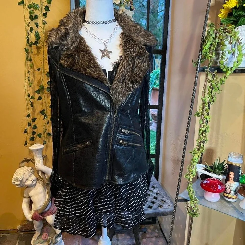 vest black grunge faux fur–trim - Picture 5 of 8